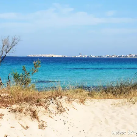 度假居 In Marina Di Mancaversa 皮佐